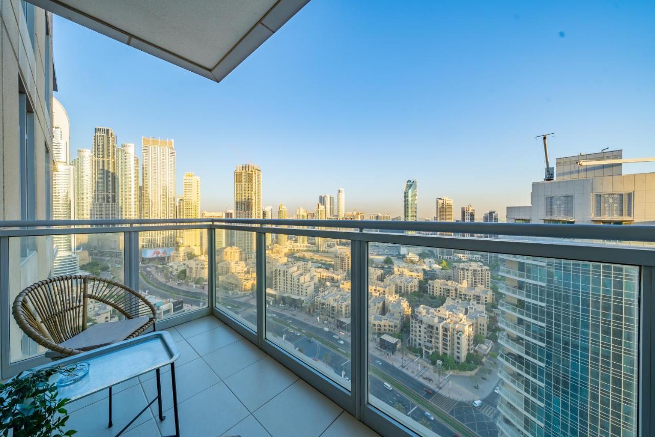 Chic And Zen Apartment, Near Burj Khalifa Tower ドバイ エクステリア 写真