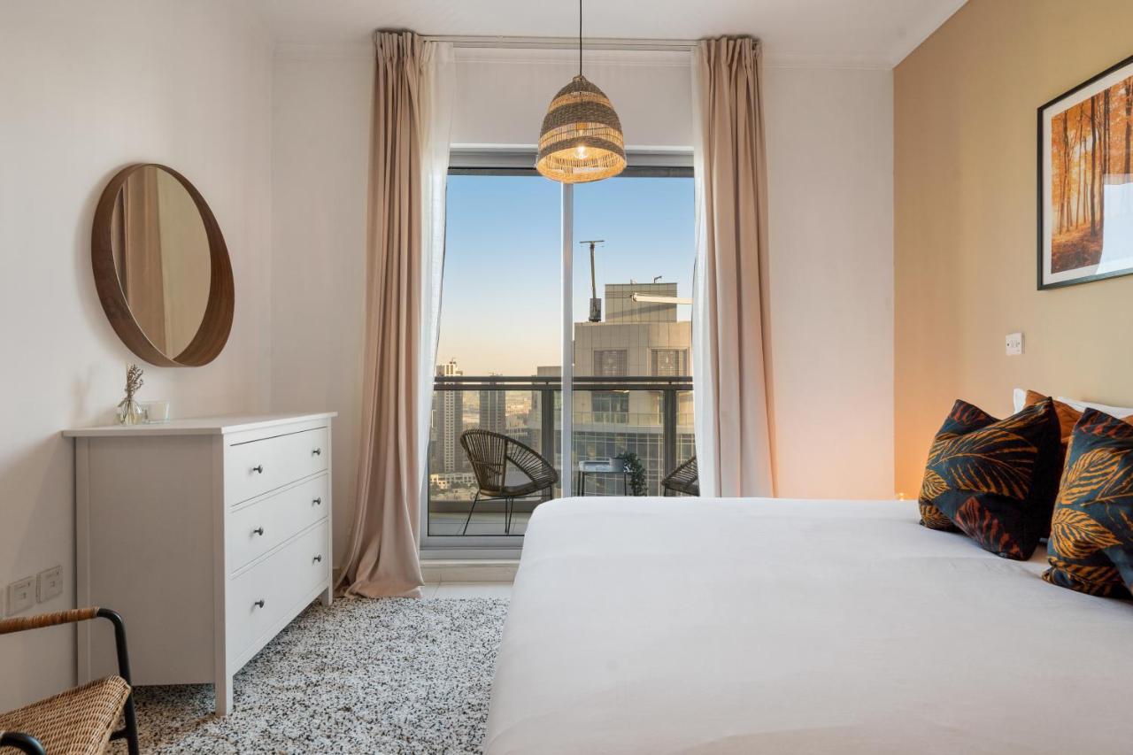 Chic And Zen Apartment, Near Burj Khalifa Tower ドバイ エクステリア 写真