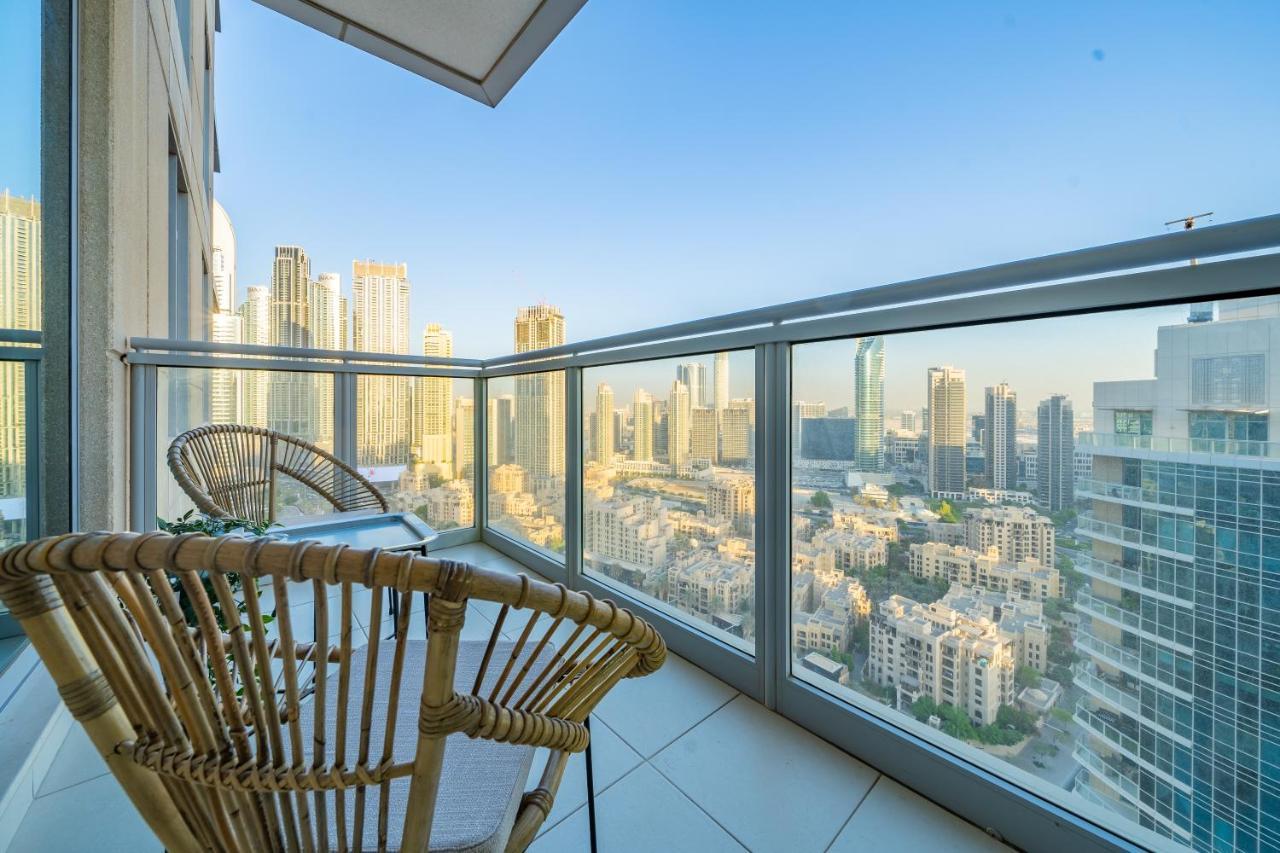 Chic And Zen Apartment, Near Burj Khalifa Tower ドバイ エクステリア 写真