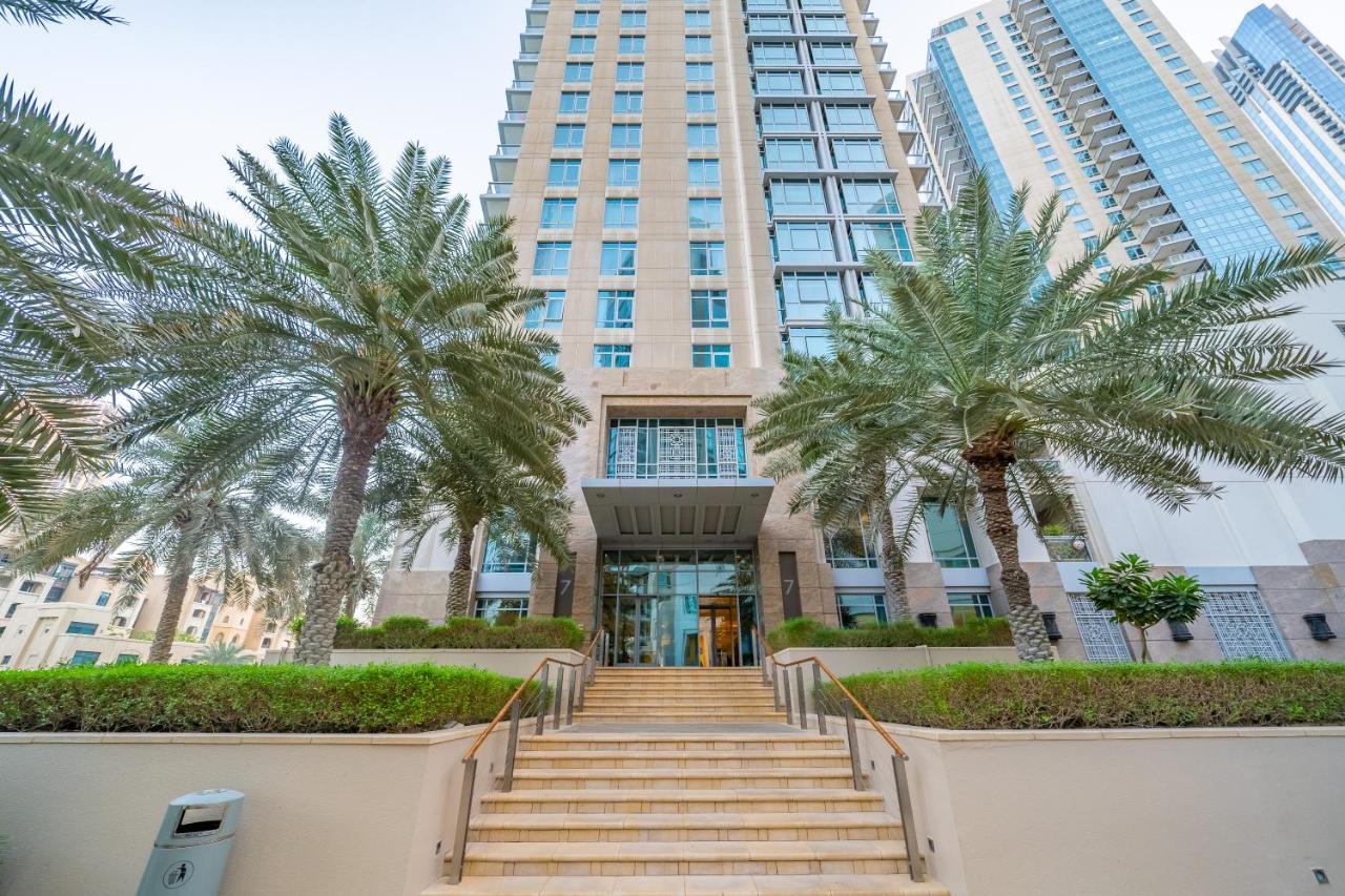 Chic And Zen Apartment, Near Burj Khalifa Tower ドバイ エクステリア 写真